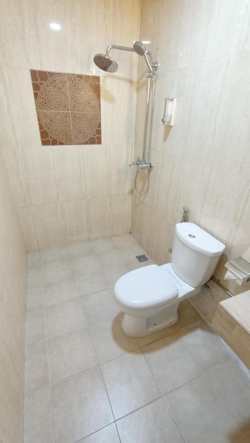 Oyo 90457 Borneo Eco-House Hashtag 12 Boutique Hotel Kota Kinabalu Exterior photo